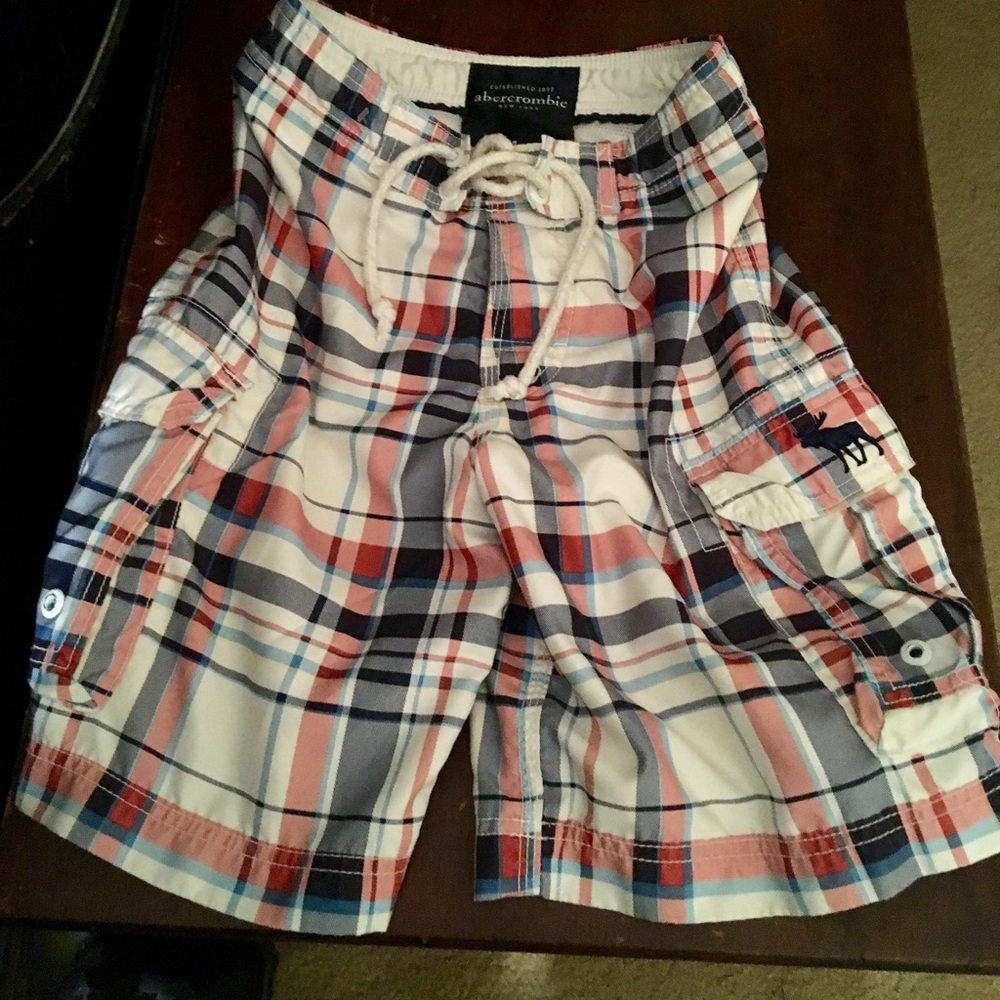 SWIM TRUNKS